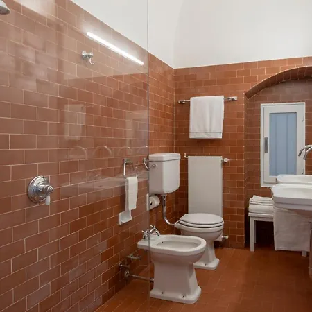 La Filanda - The House Of Travelers * Brienno