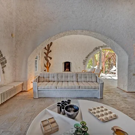 Villa La Filanda By 
